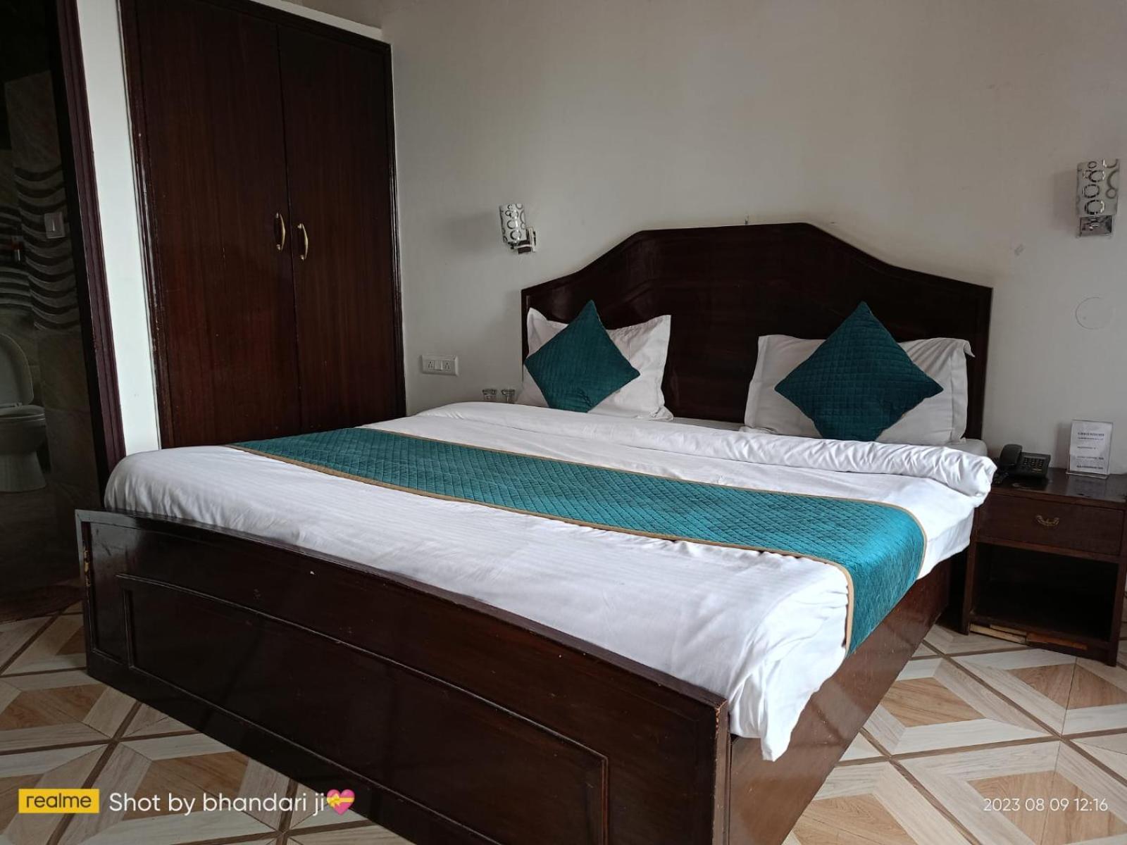 Surbee Resort מוסורי מראה חיצוני תמונה