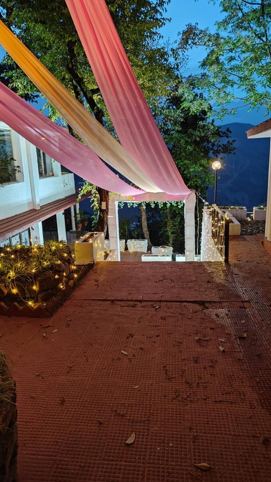 Surbee Resort מוסורי מראה חיצוני תמונה